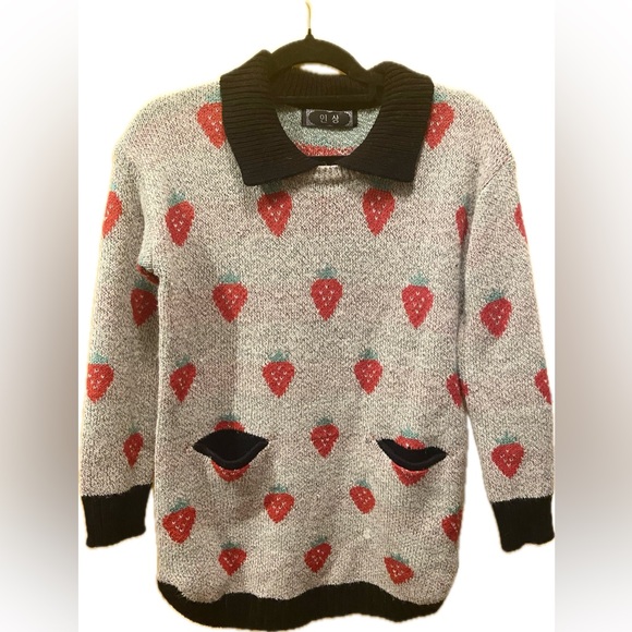 Strawberry Patterned Sweater - Picture 1 of 8